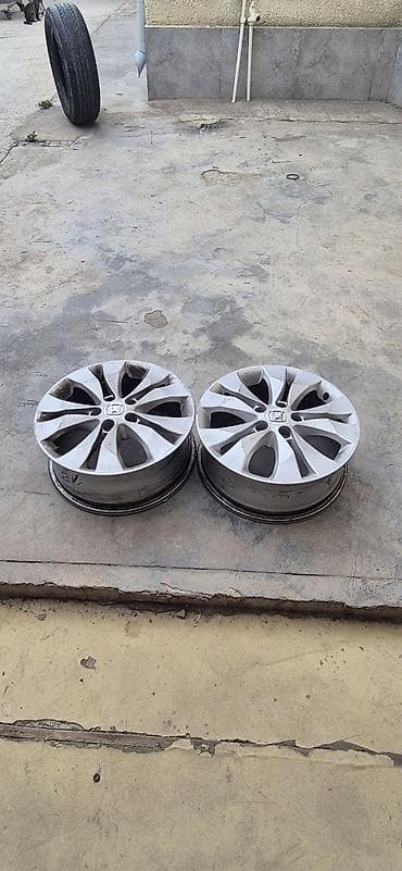 5: 2 оригинальных литых диска Honda 17" - Оригинал Honda (крышки с — 1