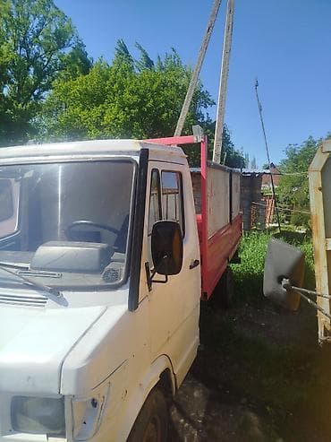 corolla 2016: Грузовик, Mercedes-Benz, Стандарт, 3 т, Б/у — 2