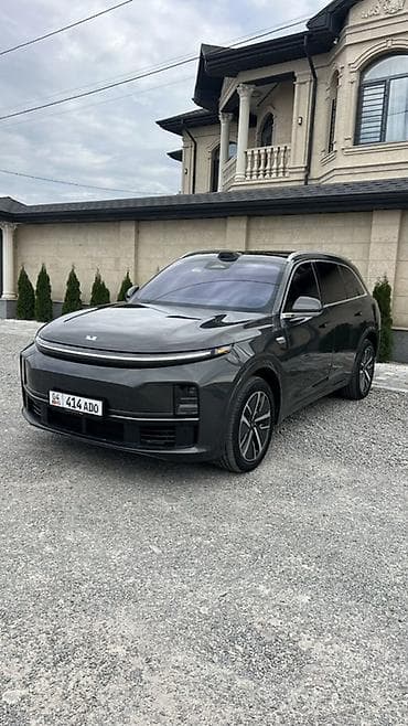 Продажа авто: Lixiang L7: 2025 г., 1.5 л, Автомат, Гибрид, Кроссовер — 2