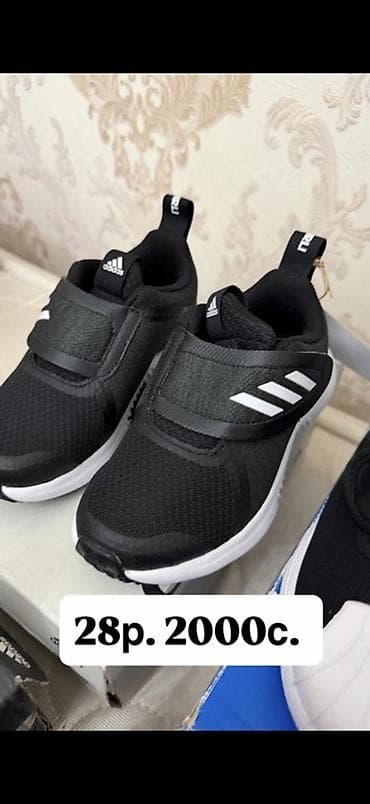 обувь адидас: Детская спортивная обувь Adidas Модели: - Черные сандалии с — 3