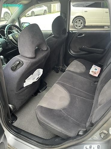 gd: Honda Fit: 2005 г., 1.5 л, Вариатор, Бензин, Хэтчбэк — 5