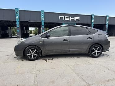prius: Toyota Prius: 2008 г., Автомат, Гибрид, Хэтчбэк — 4