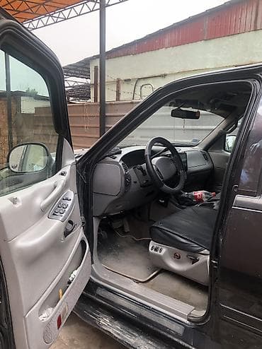 x5 e70: Ford Expedition: 1997 г., 5.4 л, Автомат, Газ, Внедорожник — 3