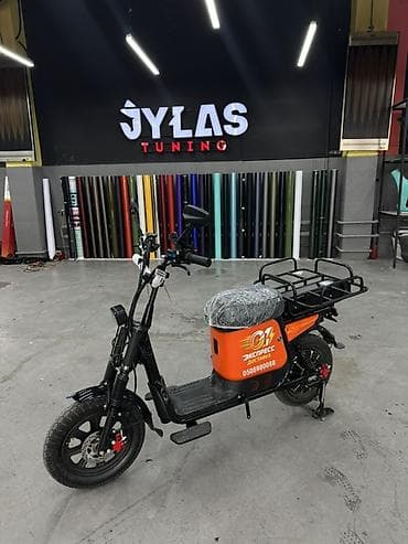 Сдаётся на аренду Электрический грузовой скутер для курьерской