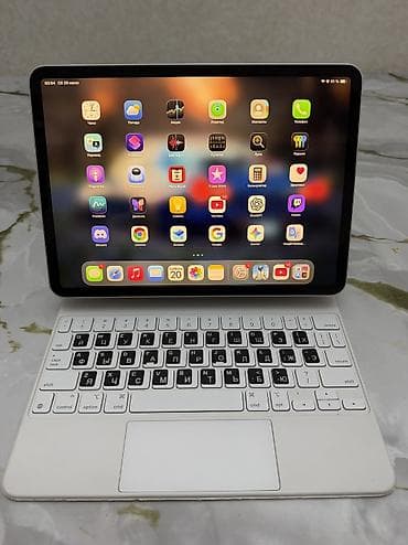 чехол ipad: Планшет, Apple, память 512 ГБ, 11" - 12", Wi-Fi, Б/у, Классический цвет - Серебристый — 1
