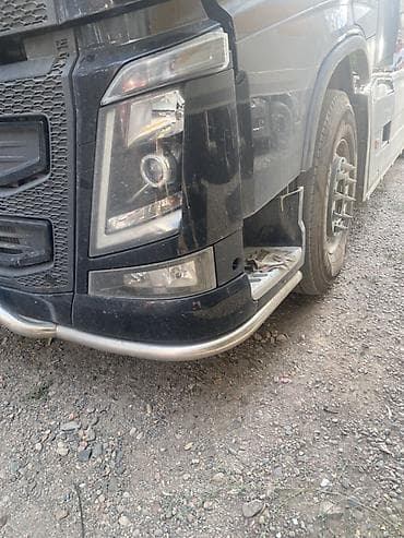 sprinter 2 9: Дуги безопасности (кенгурятник и пороги) для грузовика Volvo FH ( — 3