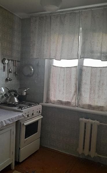 3: 3 комнаты, 58 м², 4 мкр 104 серия, 4 этаж, Старый ремонт — 5