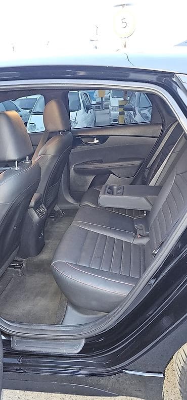 camry 80: Kia K3: 2022 г., 1.6 л, Бензин, Лифтбек — 10