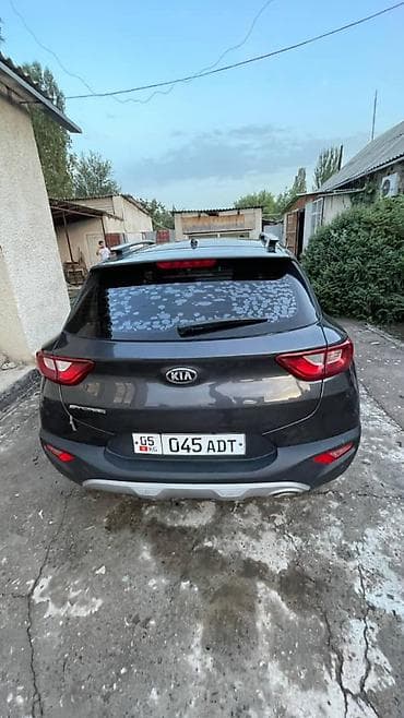 Транспорт: Kia Stonic: 2018 г., Автомат, Кроссовер — 6