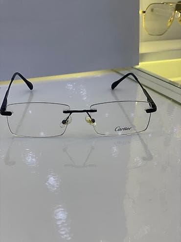 Оправы для очков Cartier, безободковые - Дизайн: минималистичный
