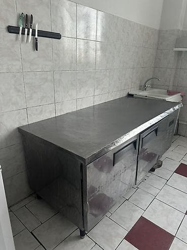 Сантехника: Двухсекционная кухонная мойка с тумбой и смесителем - Материал мойки — 8