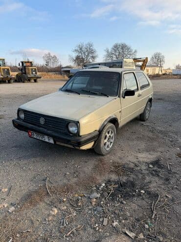 машина кузов: Volkswagen Golf: 1983 г., 1.3 л, Механика, Бензин, Хэтчбэк — 3