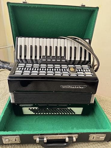 купить музыкальные инструменты бу: Германские аккордеон сатылат Вельтмейстер серино Состоянии отличный — 3