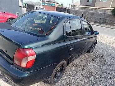 prius plus: Toyota Platz: 1999 г., 0.1 л, Автомат, Бензин, Седан — 2