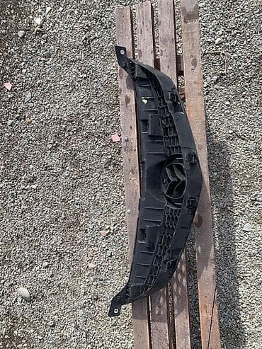 540 bmw: Решетка радиатора Mazda 2004 г., Б/у, Оригинал — 2