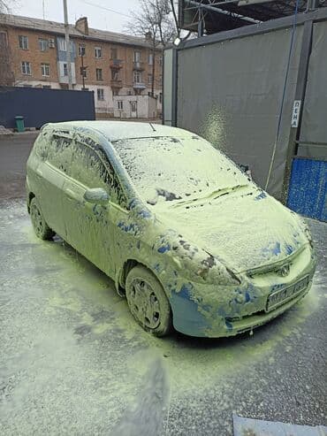 дом на колесах купить бу: Honda Fit: 2001 г., 1.3 л, Вариатор, Бензин, Универсал — 5