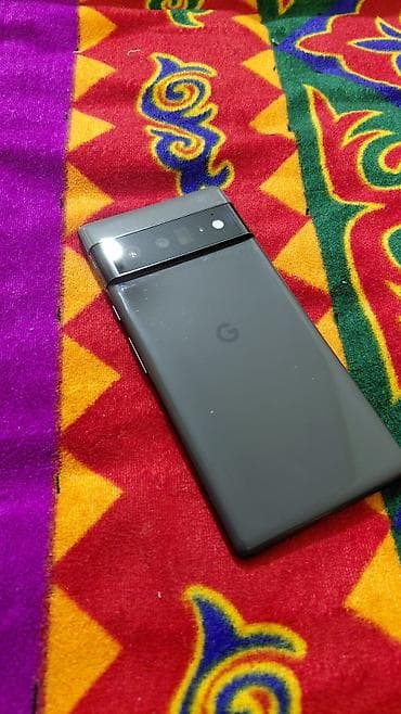 телефоны сломанные: Google Pixel 6, Б/у, 256 ГБ, цвет - Черный — 1