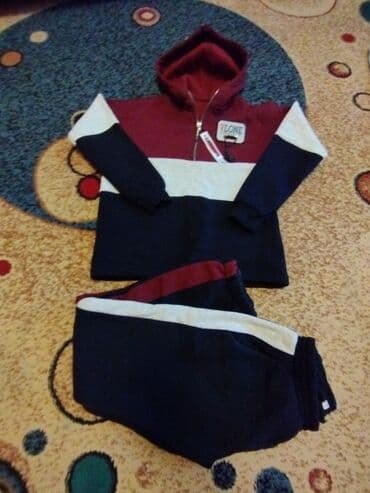 Спортивный костюм мальчиковый на 8-11 лет утеплённый