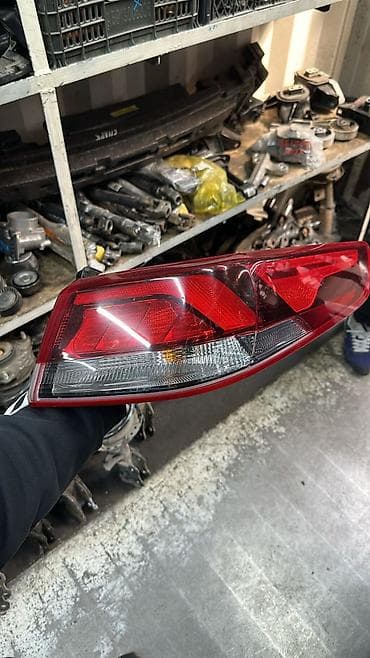 mini jack: Задний правый фонарь для КИА К5 (седан), оригинальный. - — 1
