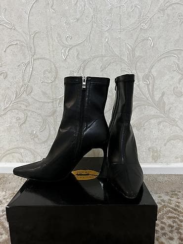 Сабо: Ботинки, 38, & Other Stories, Б/у, цвет - Черный, Самовывоз — 1