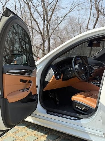 e60 m5: BMW 520: 2021 г., Бензин, Седан — 10
