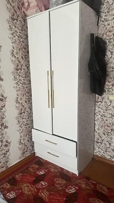 вагон бутка: 1 бөлмө, Менчик ээси, Чогуу жашоо менен, Жарым -жартылай эмереги бар — 1