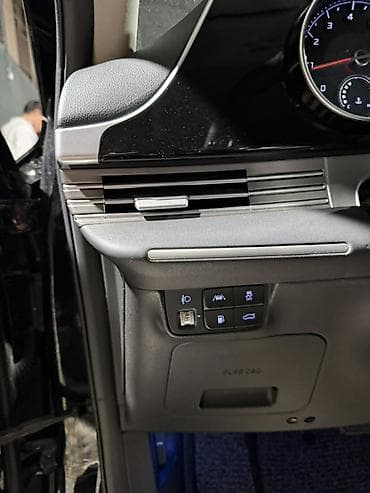 противен: Hyundai Grandeur: 2019 г., Седан — 9