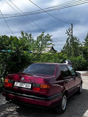 продам вазу: Volkswagen Vento: 1992 г., 1.8 л, Механика, Бензин, Седан — 3