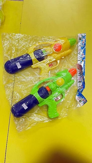Игрушки: Водные пистолеты в большом ассортименте выбор просто огромный — 7