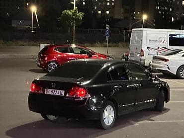 естима 2008: Honda Civic: 2008 г., 1.4 л, Автомат, Гибрид, Седан — 2