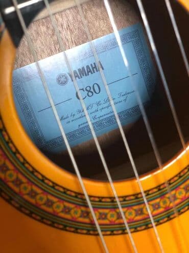 струны для классической гитары цена: Yamaha с40 новые с упаковки. есть реплика и оригинал — 3