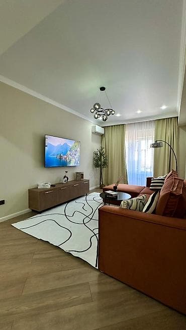 Квартиры: 2 комнаты, 70 м², Элитка, 4 этаж, Дизайнерский ремонт — 1