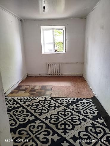 osh flat: 1 комната, Кара-Жыгач ж/м Агентство недвижимости, Только девушкам, от 1 месяца, от 3 месяцев, от 6 месяцев, С мебелью частично — 1