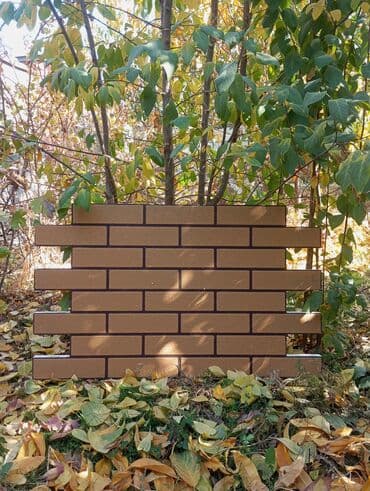 плинтус потолочный: Панели для облицовки стен, имитирующие кирпичную кладку, представлены — 8