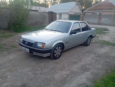 moning: Opel Rekord: 1984 г., 2 л, Ручные, Бензин, Седан — 2