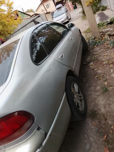 купить авто с пробегом от хозяина: Mazda 626: 1994 г., 1.8 л, Механика, Седан — 3