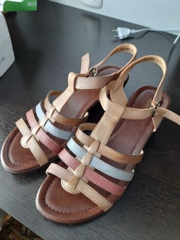 Босоножки, 41, Instreet, Новый, Платная доставка at lalafo.kg Босоножки, 41, Instreet, Новый, Платная доставка