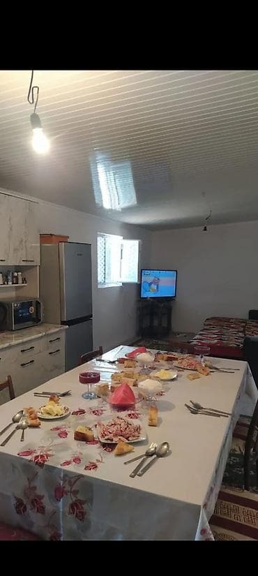 без хозян: 56 м², 3 комнаты, Парковка, Забор, огорожен — 6