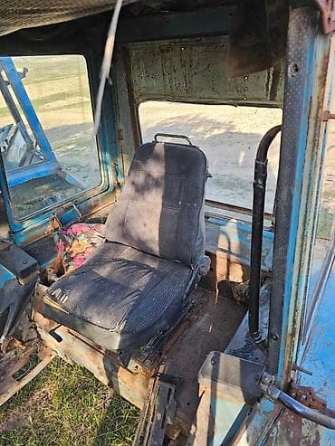 трактор 82 1: Кабина МТЗ (Беларус) — 4