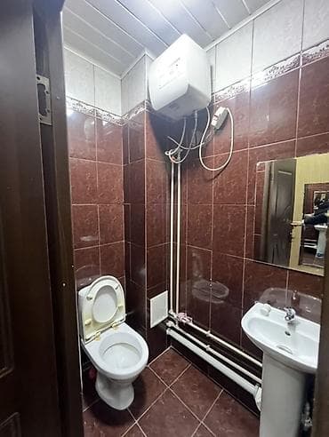 частный дом квартира: 3 комнаты, 70 м², 4 этаж — 2