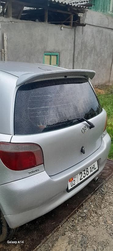 обмен ниже классом: Toyota Vitz: 1998 г., Механика, Бензин, Хэтчбэк — 4