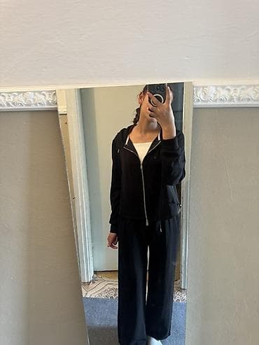 джинсы монтан женские: Черный женский комплект: худи на молнии + широкие брюки. - Цвет — 1