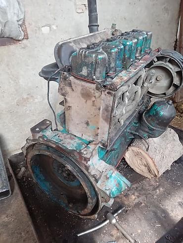 топлевный бак: Дизельный мотор ЛТЗ 1990 г., 4 л, Б/у, Оригинал, Россия — 1