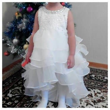 платье дордой: Детское платье, цвет - Белый, Б/у — 2