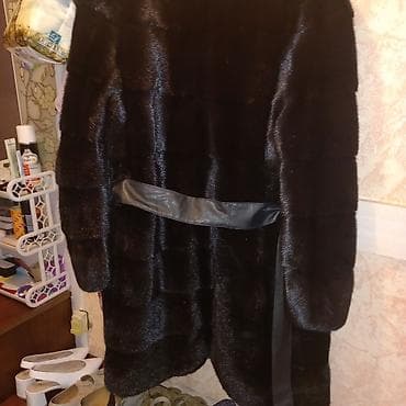 Красота и здоровье: Продам шубы. 
размер 46 российский — 4