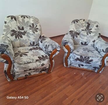 Кухонные гарнитуры: Продается б/у диван и кресла. ценa:2000
адрес: Лебединовка — 2