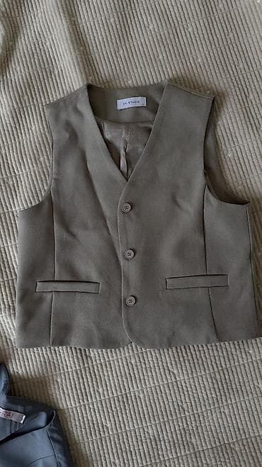 Женская одежда: Женский жилет ZY Studio - Классический крой без рукавов с глубоким — 1