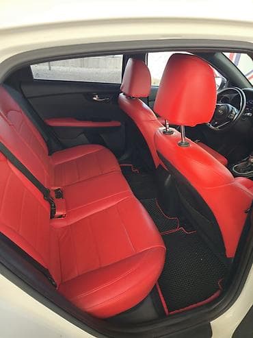 Kia K3: 2019 г., 1.6 л, Автомат, Бензин, Лифтбек — 10