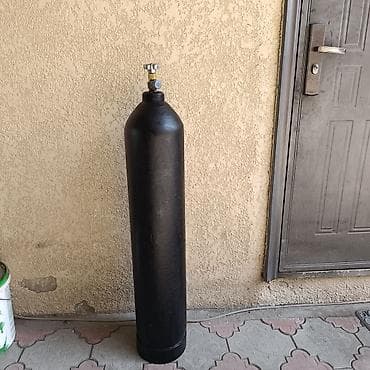 сварочный электрод: Промышленный газовый баллон, Наполнение: Углекислый газ, Применение: Сварка и резка, Б/у, В розницу — 1