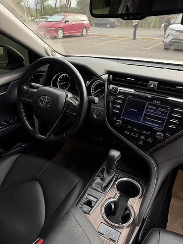 Унаа сатуу: Toyota Camry: 2018 г., 2.5 л, Автомат, Бензин, Седан — 4